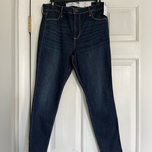 Hollister NWT high-rise curvy jeggings 13R dark blue